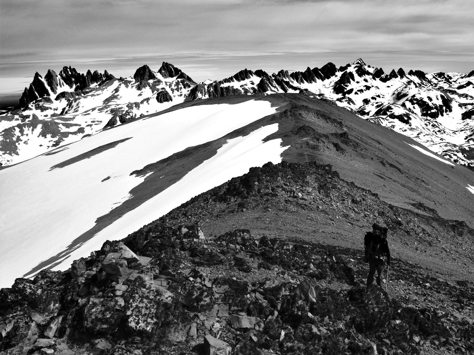 Chaîne des Dientes de Navarino, depuis le Cerro Bandera.